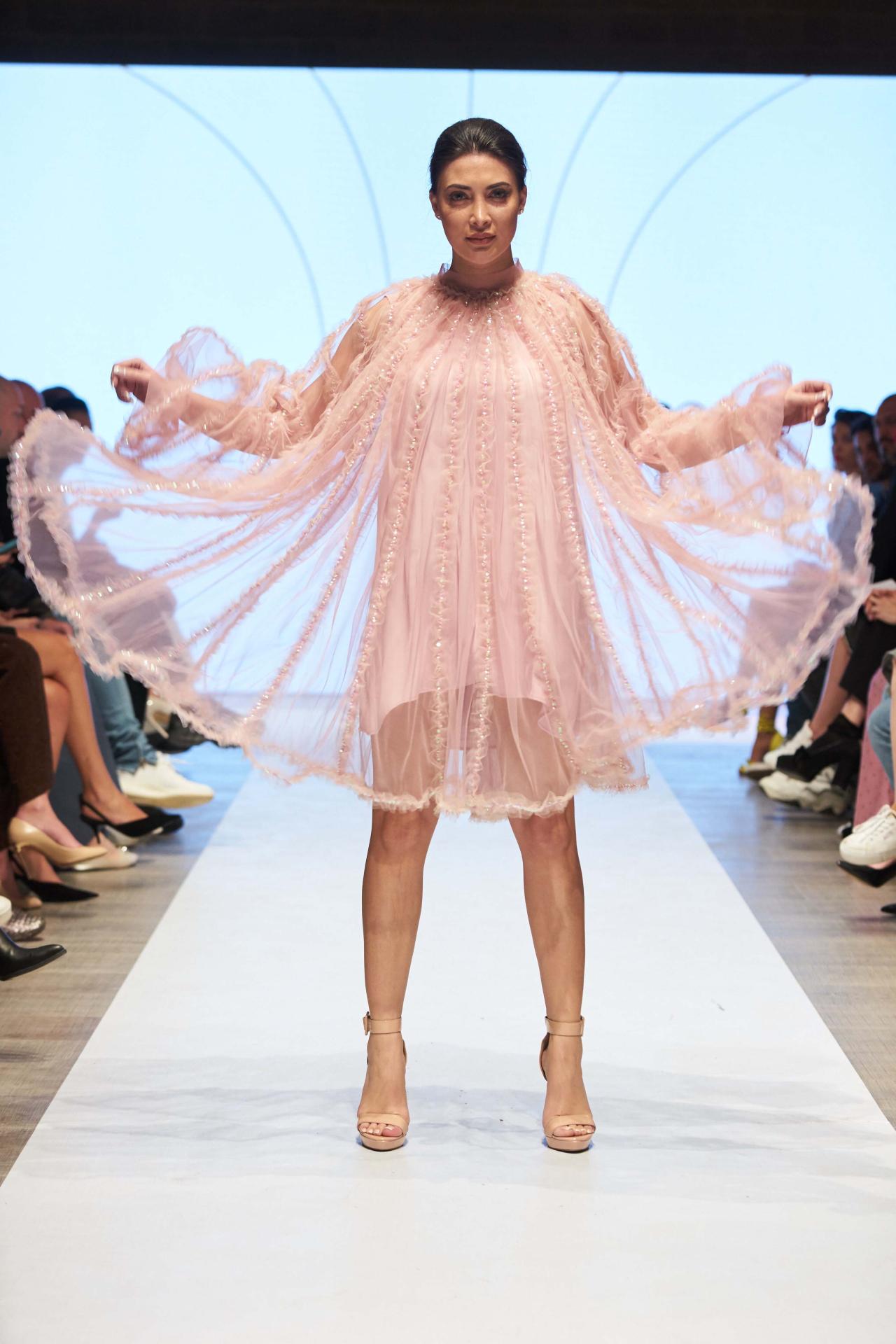 Azerbaijan Fashion Week: коллекция, посвященная жертвам пластической хирургии (ФОТО)