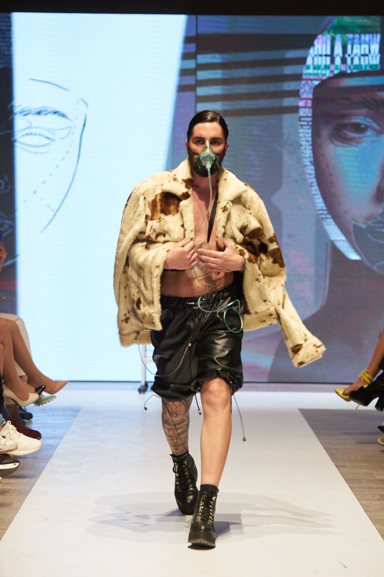 Azerbaijan Fashion Week: коллекция, посвященная жертвам пластической хирургии (ФОТО)