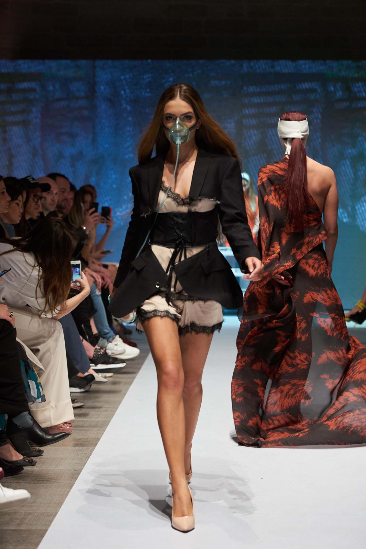 Azerbaijan Fashion Week: коллекция, посвященная жертвам пластической хирургии (ФОТО)