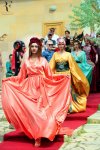Азербайджанские воительницы и фантазии среди скал Гобустана (ФОТО)