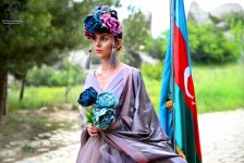 Азербайджанские воительницы и фантазии среди скал Гобустана (ФОТО)