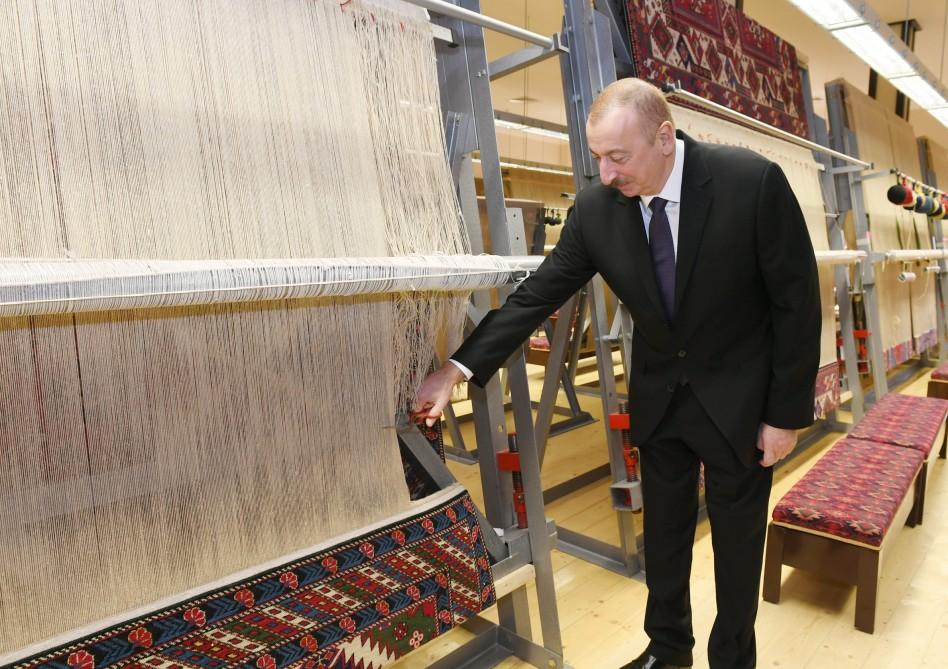 Президент Ильхам Алиев и Первая леди Мехрибан Алиева приняли участие в открытии Гобустанского филиала ОАО «Азерхалча» (ФОТО)