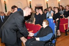 Президент Ильхам Алиев и Первая леди Мехрибан Алиева приняли участие в церемонии прощания с выдающимся композитором Арифом Меликовым (ФОТО) (версия 3)