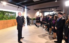 Президент Ильхам Алиев и Первая леди Мехрибан Алиева приняли участие в открытии здания Агентства DOST и центра DOST (ФОТО) (версия 2)