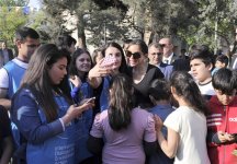 Вице-президент Фонда Гейдара Алиева Лейла Алиева приняла участие в открытии очередного двора в рамках проекта «Наш двор» (ФОТО)