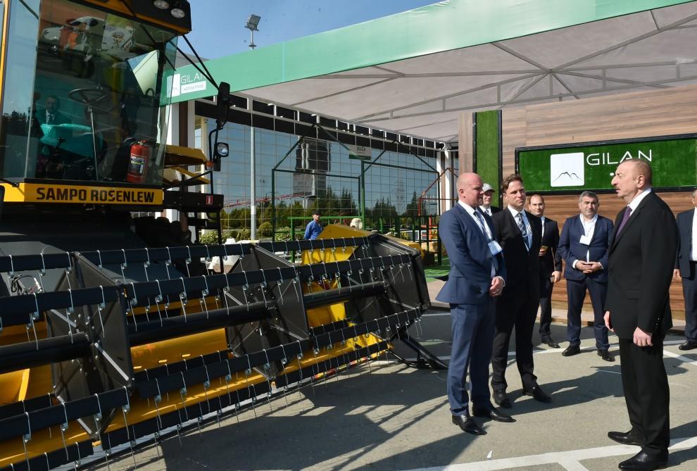 Президент Ильхам Алиев ознакомился с международными выставками WorldFood Azerbaijan и Caspian Agro (ФОТО) (версия 2)