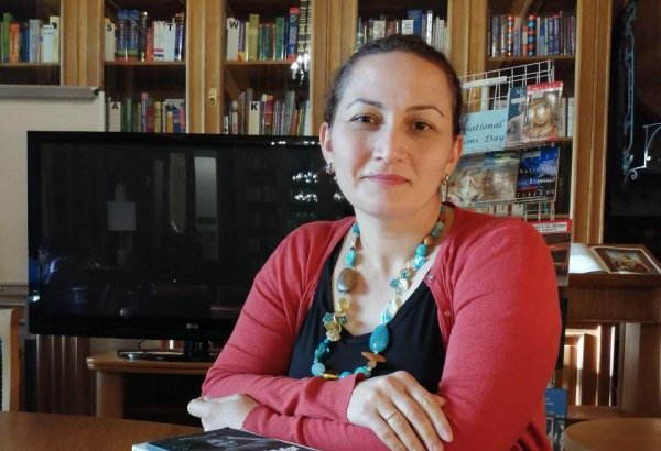 С азербайджанского на русский