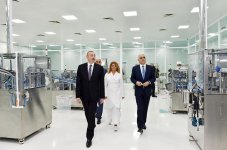 Президент Ильхам Алиев принял участие в открытии завода по производству шприцев в Пираллахинском промышленном парке (ФОТО) (версия 2)
