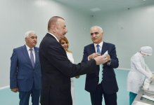 Президент Ильхам Алиев принял участие в открытии завода по производству шприцев в Пираллахинском промышленном парке (ФОТО) (версия 2)