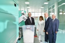 Президент Ильхам Алиев принял участие в открытии завода по производству шприцев в Пираллахинском промышленном парке (ФОТО) (версия 2)