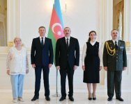 Президент Ильхам Алиев принял верительные грамоты нового посла Украины (ФОТО) (версия 2)