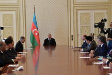 Президент Ильхам Алиев принял послов и руководителей диппредставительств мусульманских стран (ФОТО)