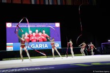 В рамках третьего дня Чемпионата Европы в Баку проходят выступление групповых команд в упражнениях с пятью лентами (ФОТО)