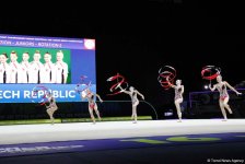 В рамках третьего дня Чемпионата Европы в Баку проходят выступление групповых команд в упражнениях с пятью лентами (ФОТО)