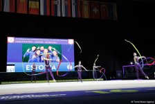 В рамках третьего дня Чемпионата Европы в Баку проходят выступление групповых команд в упражнениях с пятью лентами (ФОТО)