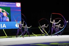 В рамках третьего дня Чемпионата Европы в Баку проходят выступление групповых команд в упражнениях с пятью лентами (ФОТО)