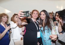 Вице-президент Фонда Гейдара Алиева Лейла Алиева приняла участие в I Азербайджанском международном конгрессе специалистов по гематологии (ФОТО)