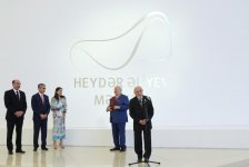 Вице-президент Фонда Гейдара Алиева Лейла Алиева приняла участие в церемонии открытия выставки всемирно известного художника Зураба Церетели (ФОТО)