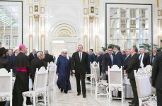 Президент Ильхам Алиев принял участие в церемонии ифтара по случаю священного месяца Рамазан (ФОТО) (версия 3)