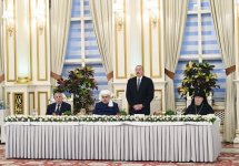 Президент Ильхам Алиев принял участие в церемонии ифтара по случаю священного месяца Рамазан (ФОТО) (версия 3)