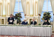 Президент Ильхам Алиев принял участие в церемонии ифтара по случаю священного месяца Рамазан (ФОТО) (версия 3)