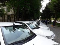 Ко Дню Республики инвалиды Карабахской войны получили в дар от государства 50 автомобилей (ФОТО)