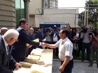 Ко Дню Республики инвалиды Карабахской войны получили в дар от государства 50 автомобилей (ФОТО)