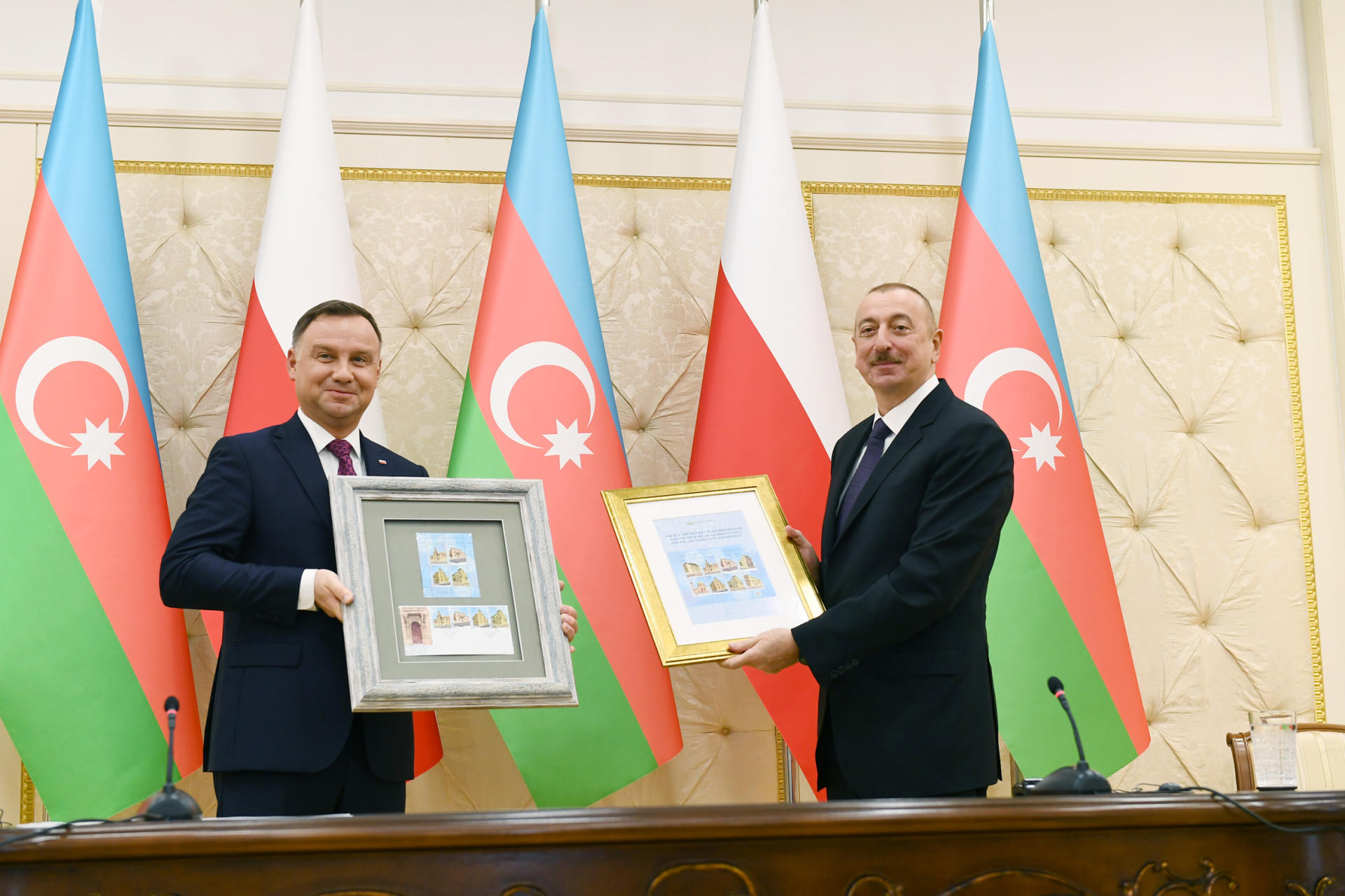 Президенты Азербайджана и Польши выступили с заявлениями для печати (ФОТО)