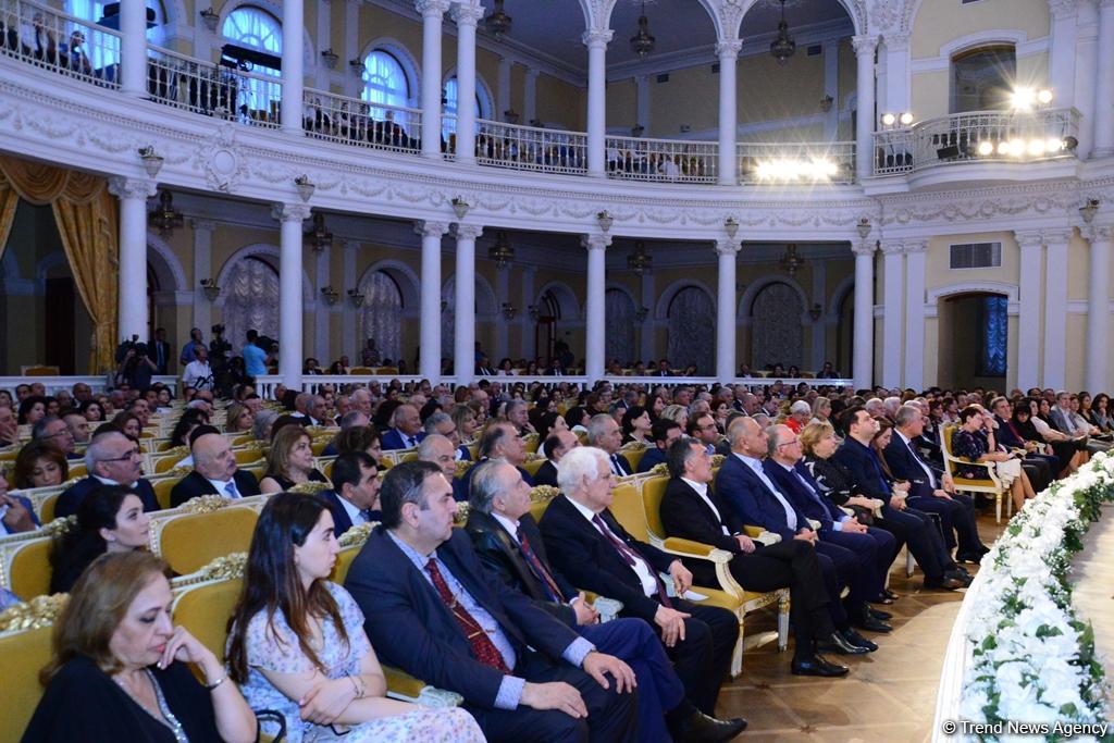 В Баку отметили 100-летие Исмаила Шихлы (ФОТО)
