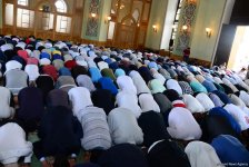 В мечети Тезепир был совершен намаз по случаю праздника Рамазан (ФОТО)