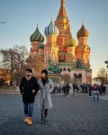 Влюбленная пара на улицах городов мира исполняет азербайджанские песни (ВИДЕО, ФОТО)