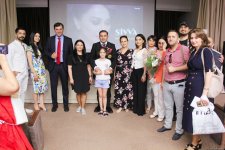 Посвящается учителям Азербайджана от благодарных учеников! Последний звонок… (ВИДЕО, ФОТО)