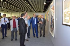 Купи произведение и забери домой или в офис! В Баку открылась первая Республиканская выставка-продажа  (ФОТО)