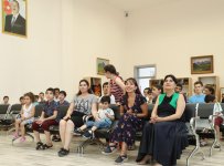 Вице-президент Фонда Гейдара Алиева Лейла Алиева посетила столичные школы-интернаты номер 4 и 3 (ФОТО) (версия 2)