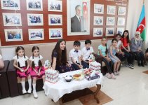 Вице-президент Фонда Гейдара Алиева Лейла Алиева посетила столичные школы-интернаты номер 4 и 3 (ФОТО) (версия 2)
