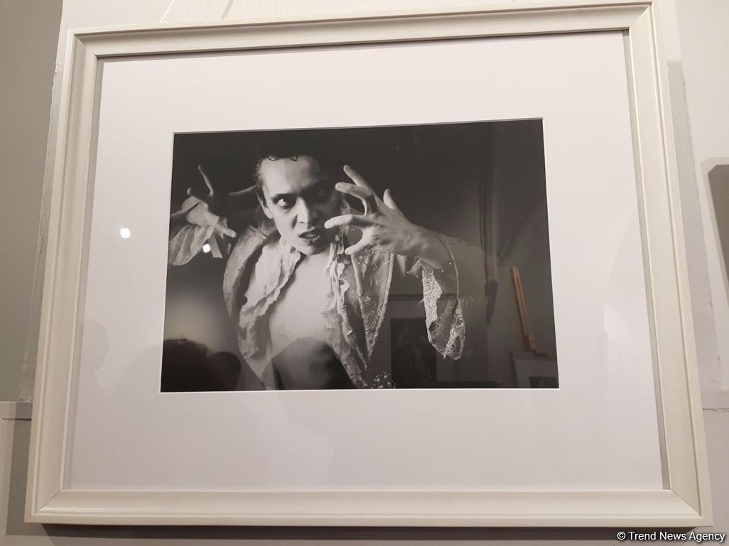 Срочно ко мне! Женщина-фотограф менее опасна (ФОТО)