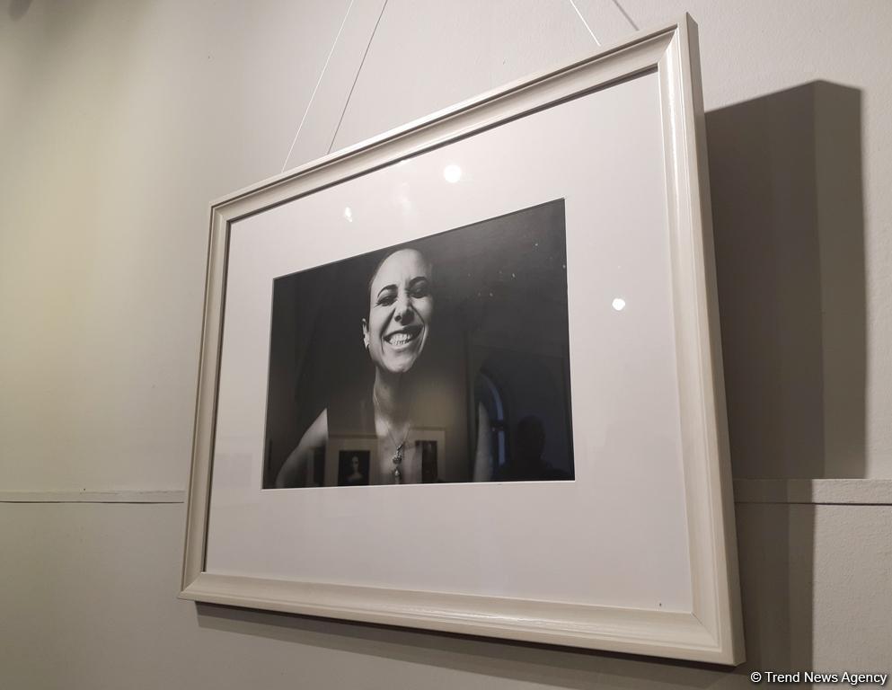 Срочно ко мне! Женщина-фотограф менее опасна (ФОТО)