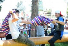 В Баку прошли конкурс молодых невест и народные гулянья (ВИДЕО, ФОТО)