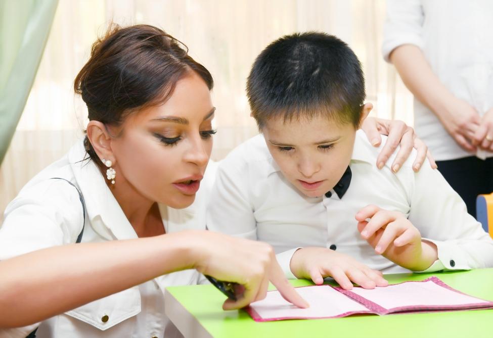 First Vice-President Mehriban Aliyeva visited social service center for children with physical disabilities (PHOTO)