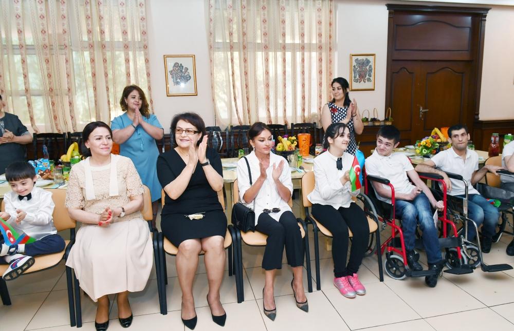 First Vice-President Mehriban Aliyeva visited social service center for children with physical disabilities (PHOTO)