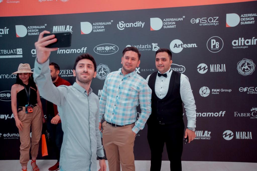 В Баку прошел Azerbaijan Design Summit - большой интерес молодежи (ФОТО)