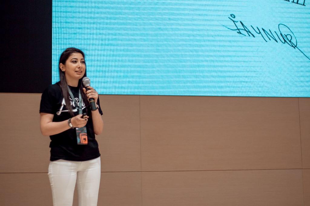 В Баку прошел Azerbaijan Design Summit - большой интерес молодежи (ФОТО)