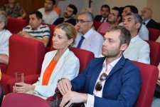 В Xalq Bank состоялась торжественная презентация полного собрания сочинений Мирзы Шафи Вазеха  (ФОТО)