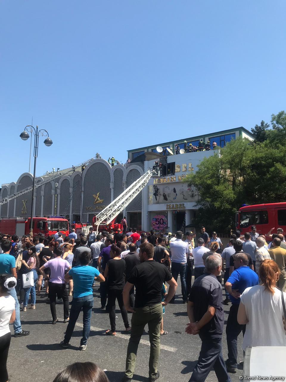 Пожар в торговом объекте в Баку потушен (ФОТО/ВИДЕО) (Обновлено)