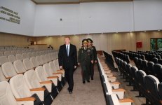 Президент Ильхам Алиев ознакомился с условиями после реконструкции в Военном лицее им. Дж. Нахчыванского (ФОТО)