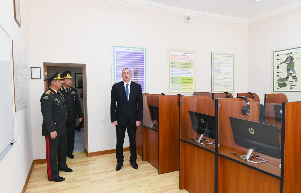 Президент Ильхам Алиев ознакомился с условиями после реконструкции в Военном лицее им. Дж. Нахчыванского (ФОТО)