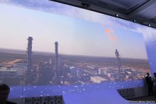 В Туркменистане состоялось торжественное открытие первого в мире завода по производству бензина из газа в промышленном масштабе (ФОТО)