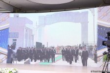 В Туркменистане состоялось торжественное открытие первого в мире завода по производству бензина из газа в промышленном масштабе (ФОТО)