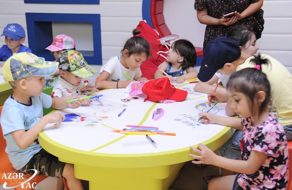 Leyla Aliyeva attends entertainment show organized by the Heydar Aliyev Foundation for children (PHOTO)