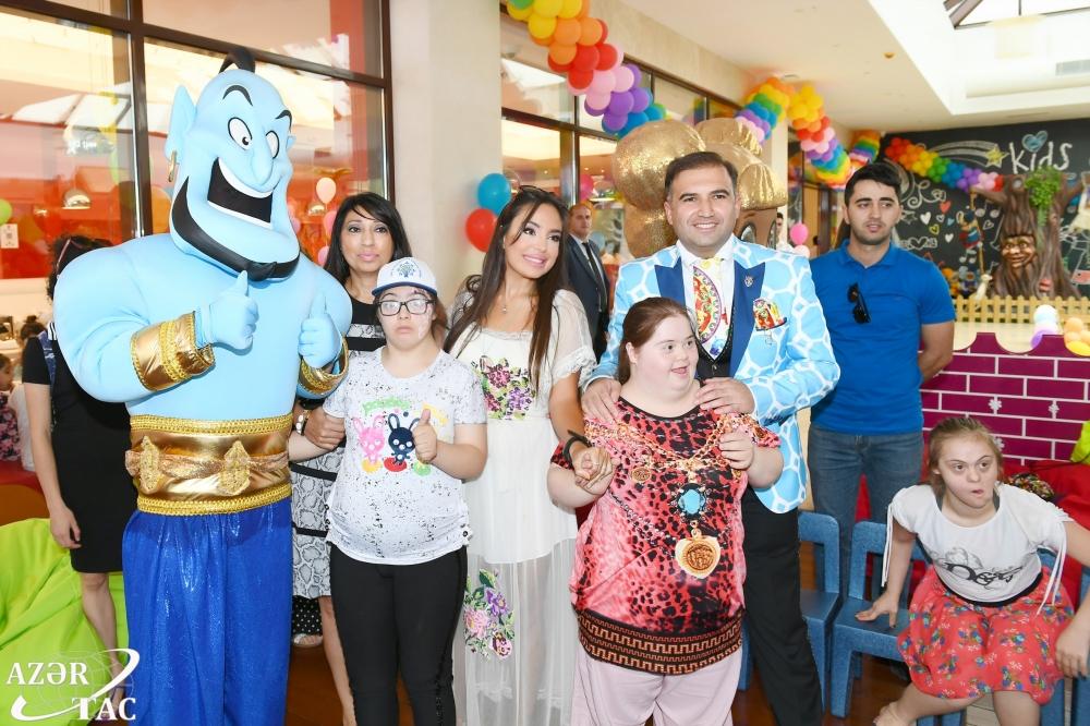 Leyla Aliyeva attends entertainment show organized by the Heydar Aliyev Foundation for children (PHOTO)